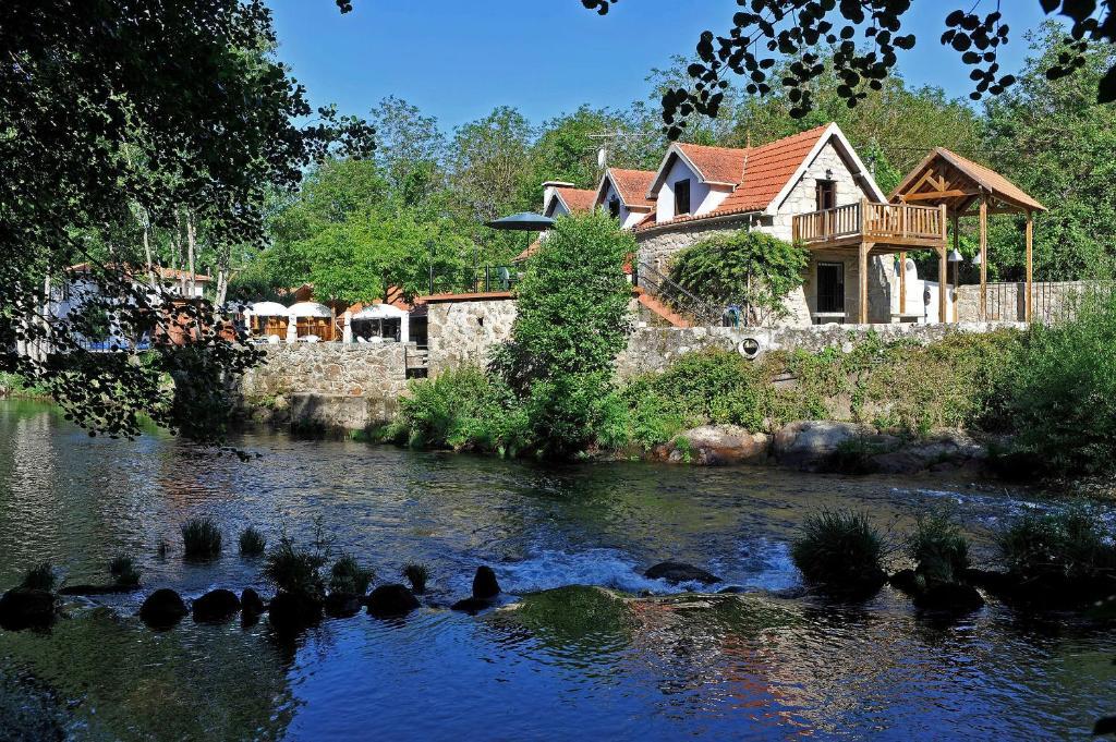 Casa Dos Moinhos Do Chao Do Mosteiro Hotel เซาเปโดรโดซูล ภายนอก รูปภาพ
